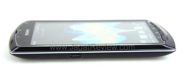 Sony Xperia Neo L - Sisi Kiri Sony Xperia Neo L Sisi Kiri