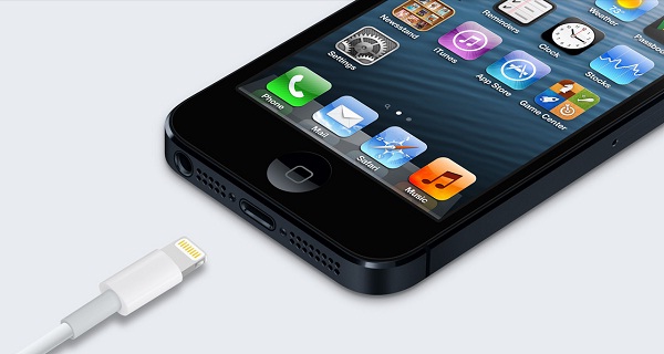 Konektor Lightning Membunuh Integrasi iPhone 5 dengan BMW dan MINI 1 iPhone 5 Lightning Connector