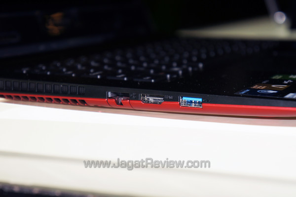 lenovo s300 & s400 side view 01 lenovo s300 s400 side view 01