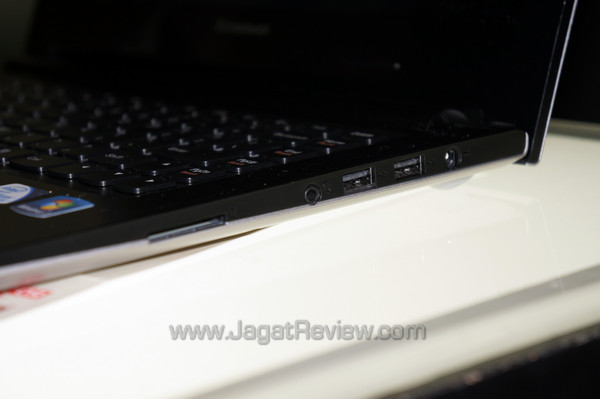 lenovo s300 & s400 side view 02 lenovo s300 s400 side view 02