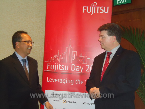 Fujitsu Day 2012 Fokuskan Penggunaan Informasi, Inovasi, dan Infrastruktur untuk Bisnis 12 Fujitsu Day 2012 1