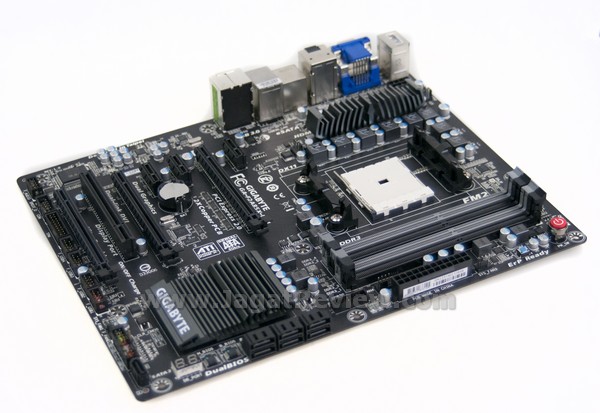 Review AMD Radeon HD 7660D Dual Graphics: Lebih Bertenaga dengan VGA Discrete Tambahan 1 Gigabyte F2A85X UP4 Board Overview1