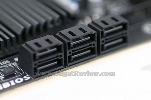 Gigabyte_F2A85X-UP4_Board_SATA Gigabyte F2A85X UP4 Board SATA