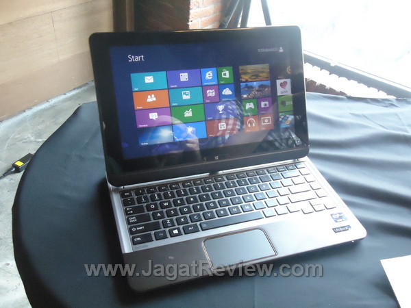 Toshiba Pamerkan Perangkat Hybrid Pertamanya, Satellite U920T 6 Toshiba U920T 1