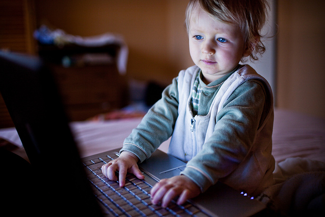 Anak-Anak Jaman Sekarang Lebih Menginginkan Gadget dan PC? 4 5383609589 739a7f6474 z