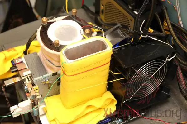 MSI Dominasi 3DMark11 di Hwbot dengan Z77 MPOWER dan 7970 Lightning 15 t0lsty18k rig