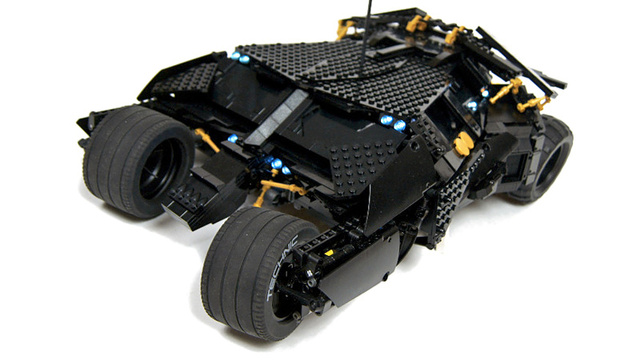 Inilah 2 RC yang Tepat Bagi Penggemar Transformers dan Batman 12 LEGO Tumbler
