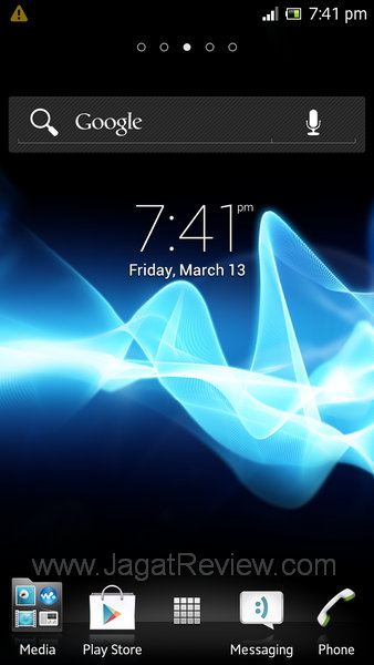 Sony Xperia SL - Homescreen Utama Sony Xperia SL Homescreen Utama