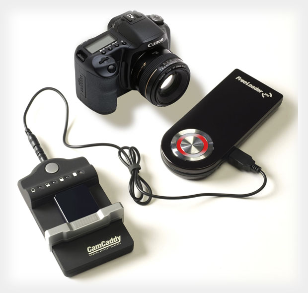 Freeloader Pro: Charger Portable Berpanel Surya untuk Kamera 6 Freeloader Pro dan CamCaddy