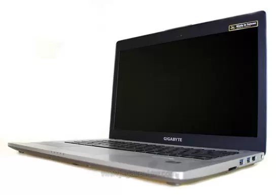 Review Gigabyte U2442: Ultrabook dengan Graphics NVIDIA 1 Gigabyte U2442 10