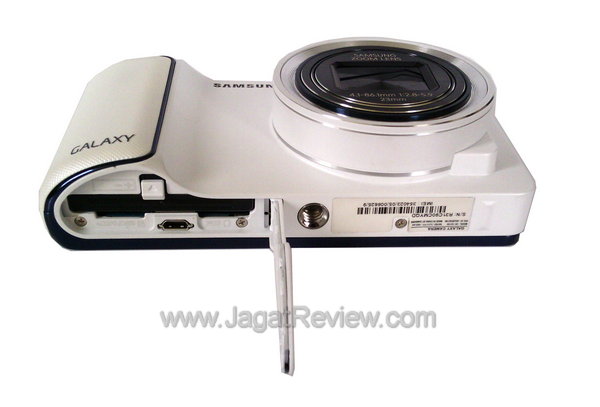 Samsung Galaxy Camera - Bawah Samsung Galaxy Camera Bawah