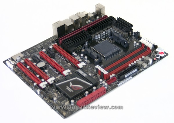 Review Motherboard AMD ASUS Crosshair V Formula-Z: Versi Upgrade dengan Kemampuan Lebih 2 ASUS Crosshair Formula Z Board Overview2