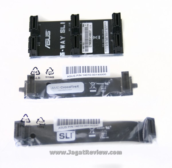 ASUS Crosshair Formula Z Perlengkapan MultiGPU Bridge