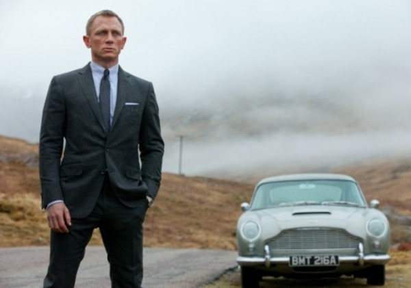 Inilah Para Peraih Pernghargaan BAFTA 2013 2 Bond Skyfall suit