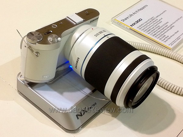 Samsung NX300 Samsung NX300