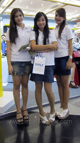 MegaBazar BoothBabes Bolt