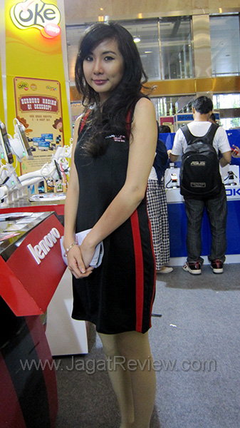 MegaBazar BoothBabes Lenovo