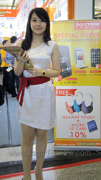 MegaBazar BoothBabes Polytron