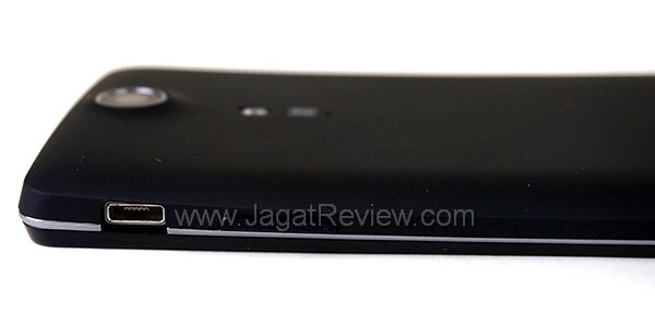 Sony XperiaTX - Sisi Kanan Sony XperiaTX Sisi Kanan