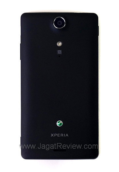 Sony XperiaTX - Tampak Belakang Sony XperiaTX Tampak Belakang