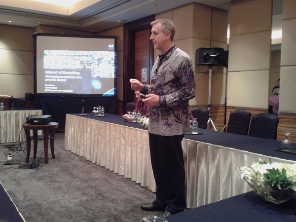 Cisco Innovation 2013 Menjelaskan Pentingnya Sebuah Jaringan 2013 04 03 12.10.41
