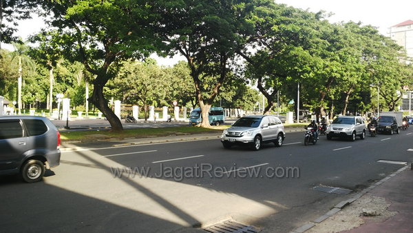 Blackberry Z10 Kamera Utama Outdoor