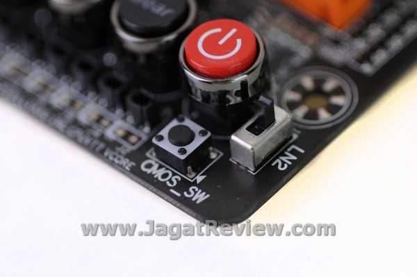 Gigabyte Z77X UP7 Board OnboardButton LN2 CMOS SW