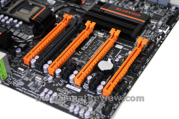 Gigabyte Z77X UP7 Board PCI Slots