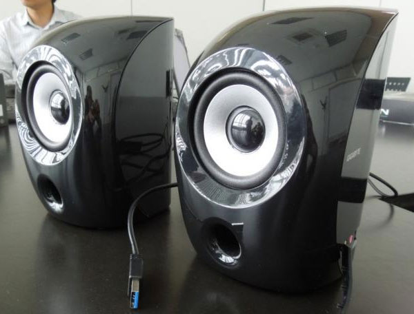 Gigabyte GP-S3000, Speaker Pertama dengan USB 3.0 10 gigabyte speak