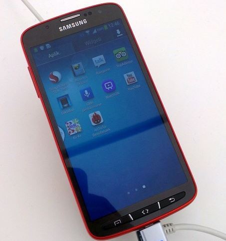 Inilah Penampakan Samsung Galaxy S4 Active 3 373824