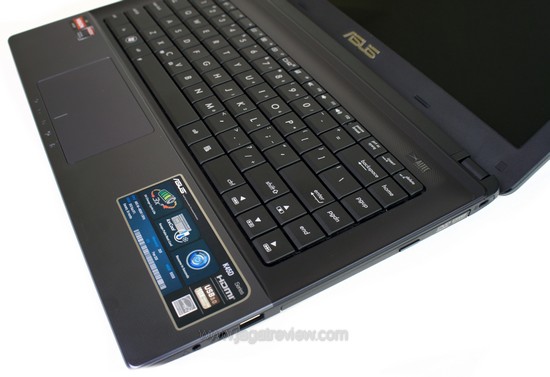 Review Asus K45D: Notebook Dengan Dual Graphics AMD Radeon 6 Asus K45D 9