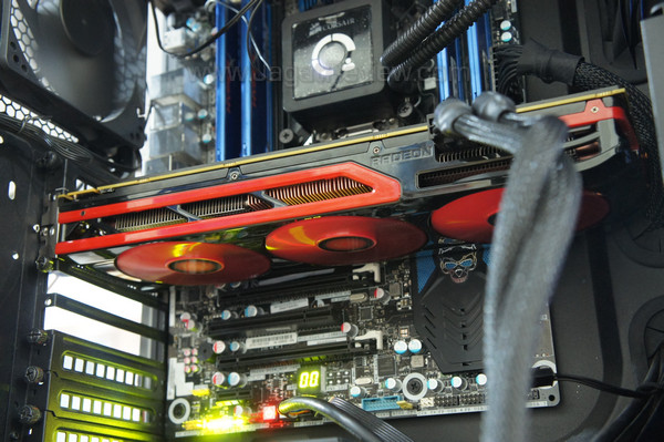 amd radeon hd 7990 on action 02 amd radeon hd 7990 on action 02