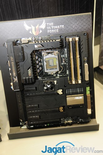 Computex 2013 Booth Raid: ASUS 25 ASUS219