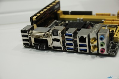 Computex 2013 Booth Raid: ASUS Motherboard 15 ASUS_Mobo_BHS_3166