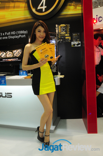 Computex 2013 Booth Raid: ASUS Motherboard TUF Series 7 ASUS_TUF_BHS_4484