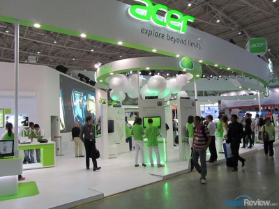 Tampak depan booth Acer