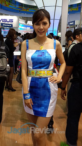Diary Computex 2013: Meliput Berita dengan Samsung Galaxy S4 1 Babes Intel