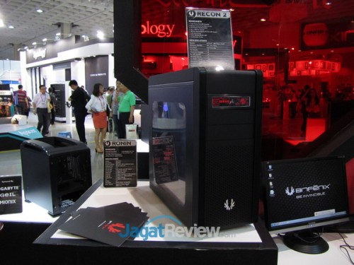 Computex 2013 Booth Raid: BitFenix 3 BitFenix Booth Raid - Computex 2013 (11)