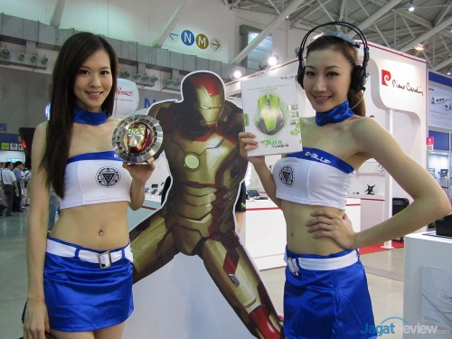 Booth Babes Computex 2013 - Jagat Review (12)