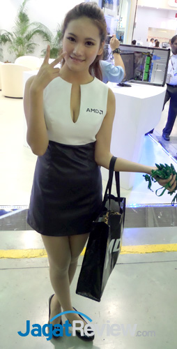 Booth Babes Computex 2013: PART 4 2 Booth Babes - Day 4 (13)