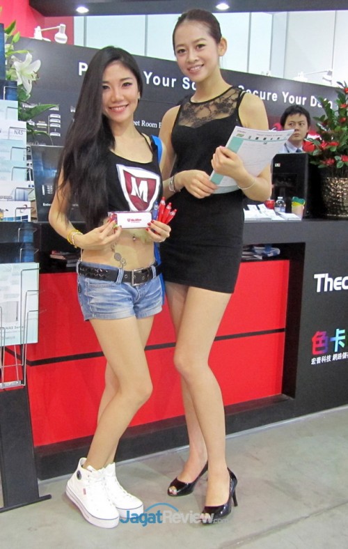 Booth Babes Part 3 (11)