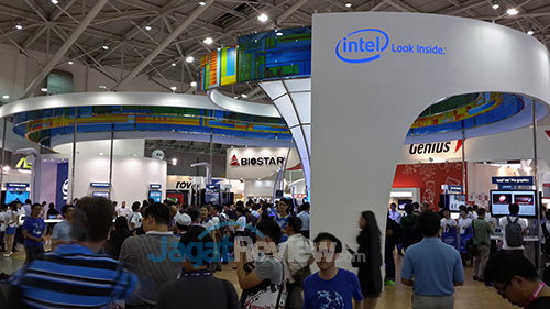 Computex 2013 Booth Raid: Intel 11 Booth Intel