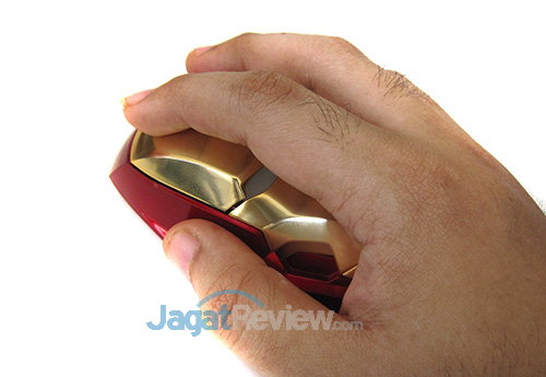 E-Blue Iron Man Mouse - Posisi tangan