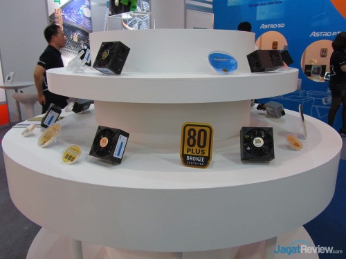 High Power Booth Raid - Computex 2013 (4)