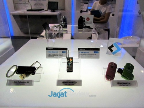 Beberapa varian Flash Disk Pretec yang juga sudah menggunakan USB 3.0 dengan desain-desain unik. Bahkan, salah saru desain tersebut, i-Disk Vault 3.0, mendapatkan penghargaan dari Taitra.