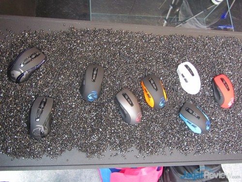 Roccat Booth Raid (4)