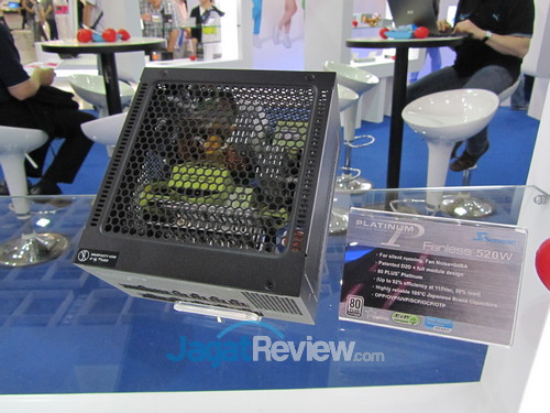 Computex 2013 Booth Raid: Seasonic 7 Seasonic Booth Raid - Computex 2013 (13)