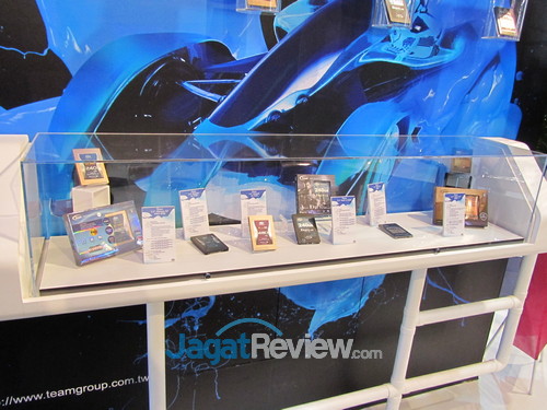 Computex 2013 Booth Raid: Team 6 Team Booth Raid - Computex 2013 (4)