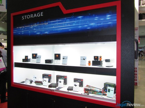 Computex 2013 Booth Raid: Thermaltake 4 Produk aksesoris dari Thermaltake.