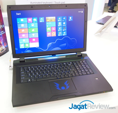 Computex 2013 Booth Raid: Clevo 14 clevo p375sm